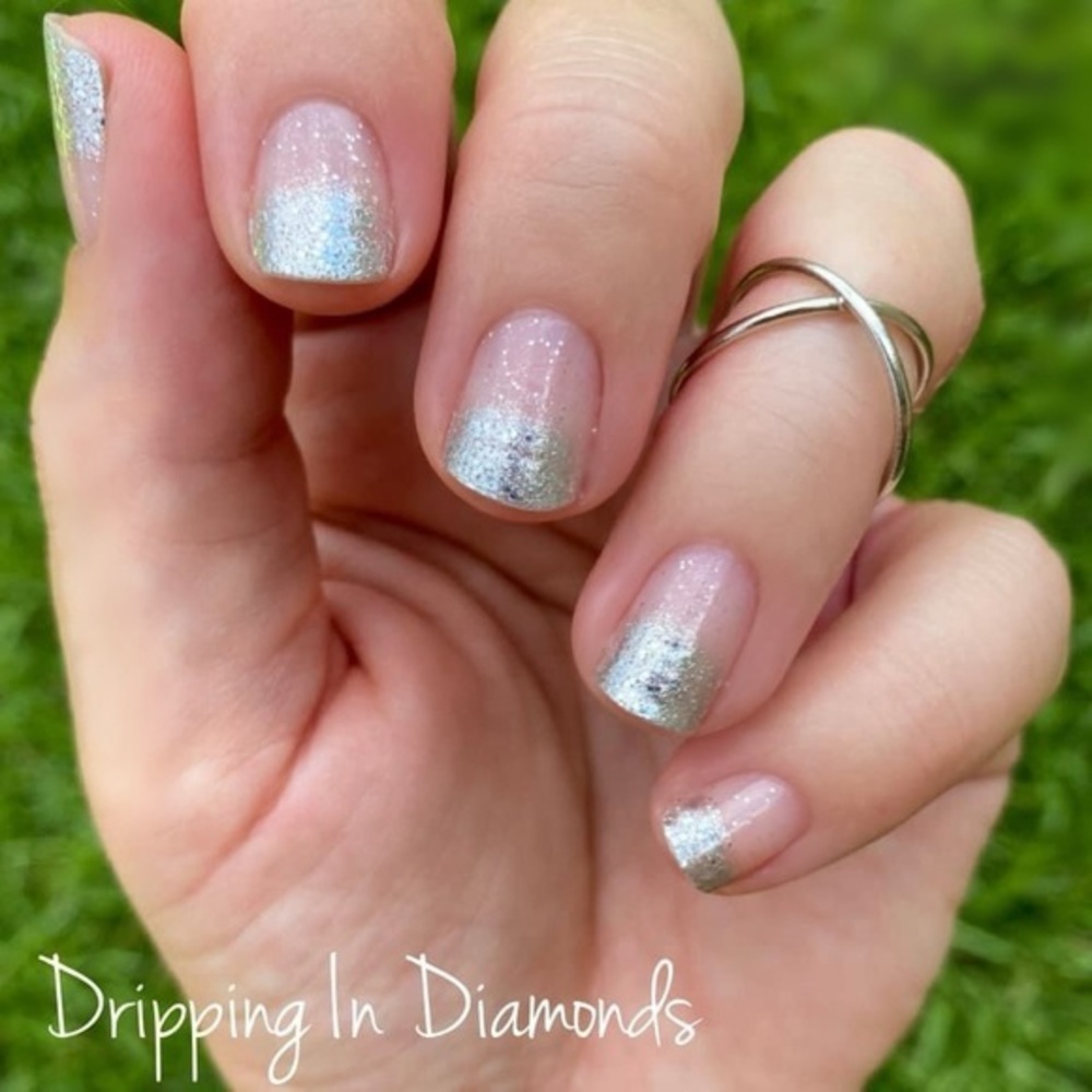 Color street nails - Dripping in Diamonds nail strip set